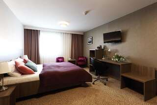 Отель Hotel Porto Радомско Двухместный номер Делюкс с 1 кроватью-1