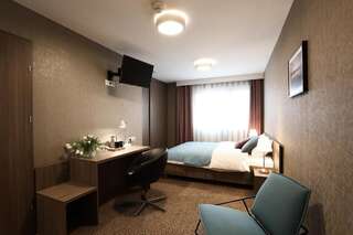 Отель Hotel Porto Радомско Улучшенный двухместный номер с 1 кроватью-1