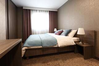 Отель Hotel Porto Радомско Улучшенный двухместный номер с 1 кроватью-5
