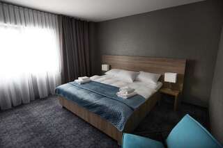 Отель Hotel Porto Радомско Улучшенный двухместный номер с 1 кроватью-7