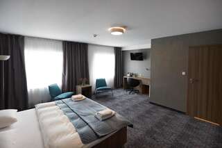 Отель Hotel Porto Радомско Двухместный номер Делюкс с 1 кроватью-6