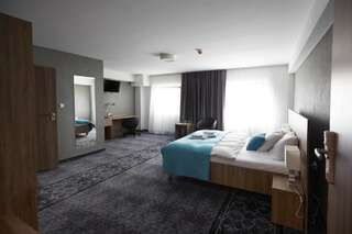 Отель Hotel Porto Радомско Двухместный номер Делюкс с 1 кроватью-8