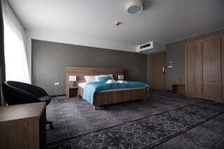 Отель Hotel Porto Радомско Двухместный номер Делюкс с 1 кроватью-10
