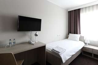 Отель Hotel Porto Радомско Двухместный номер с 1 кроватью или 2 отдельными кроватями-2